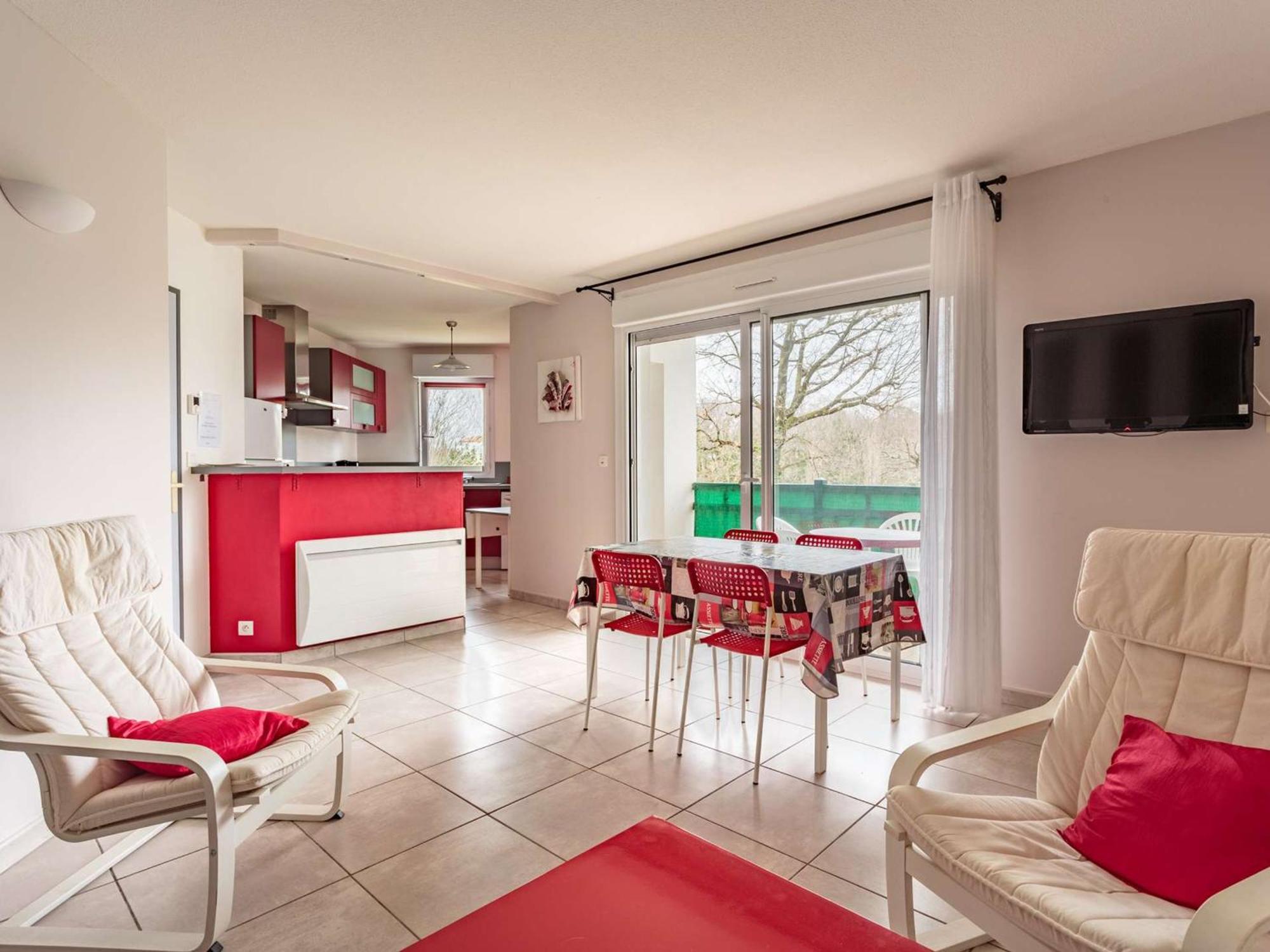 Moderne Avec Terrasse - 700m Des Commerces, St-jean-de-luz - Fr-1-4-564 Apartment *